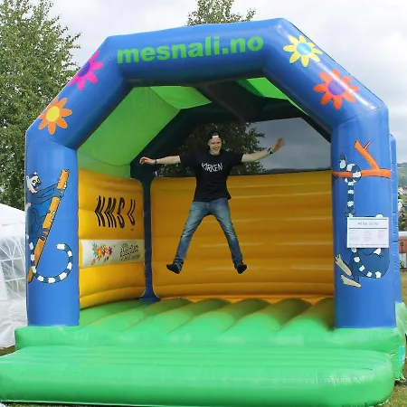 Camp Sjusjoen אתר קמפינג *
