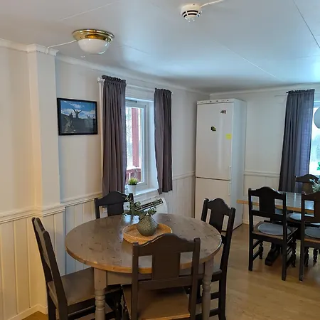 Camp Sjusjoen * Mesnali