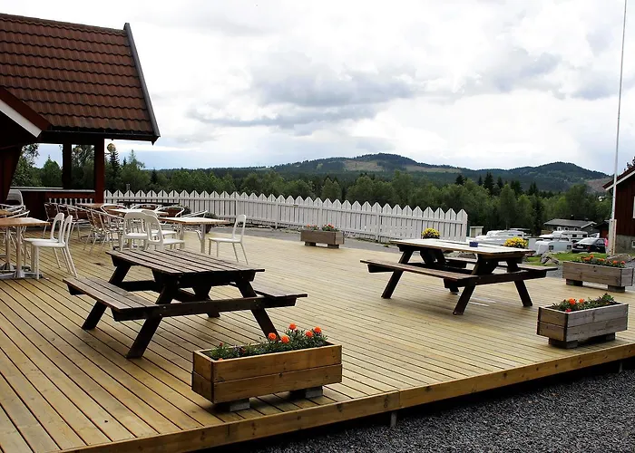Camp Sjusjoen * Mesnali